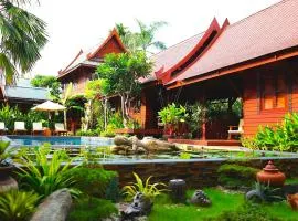 Ruenkanok Thaihouse Resort