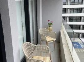 Edificio Curitiba, Apartamento nuevo y céntrico 1B 1D