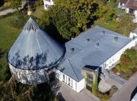 dreamcation - Ehemalige KIRCHE mit Haus bis 25 Personen, 3D-Tour, Garten, Terrasse, BBQ