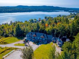 Location Au Sommet du Lac Magog: Magog-Orford şehrinde bir han/misafirhane