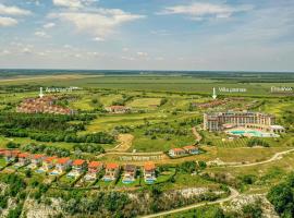 Lighthouse Luxe Estate Apart & Villas, hotelli kohteessa Balchik