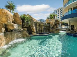 Mooloolaba Beachfront: Superior Resort Apartment, hotel a Mooloolaba