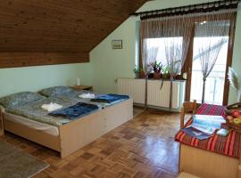 OPG Vuk bed&breakfast "Čarobni snovi"、Dardaのジャグジー付きホテル