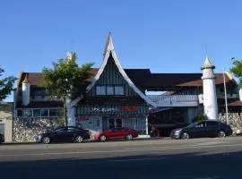 Glass Slipper Inn - Stanford Palo Alto