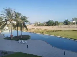 Jebel Sifah studio Apartment with Pool View