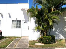 Casa Angeles, hotel in Nuevo Vallarta 