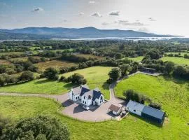 Luxury Country House on the Hill