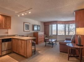 Grand Lodge 1-Bedroom Condo with 3 Queens & Close to Everything condo, hôtel à Crested Butte