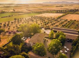 Antica Fattoria La Parrina, farm stay sa Orbetello