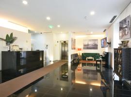 Lazza Hotel, khách sạn ở Figueira da Foz