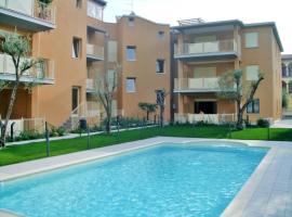 Apartment Il Piccolo by Interhome, hotel din Toscolano Maderno