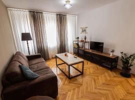 Cosy 2-bedroom flat - Fully equipped, hotel i Reşiţa