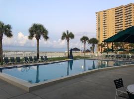 Destin Holiday Beach Resort, hotel sa Destin