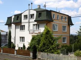 Villa Anastazis - Penzion Eden, hotell i Karlovy Vary