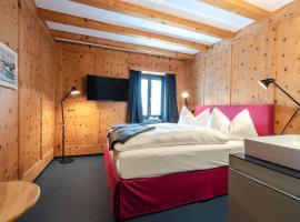 Hotel Piz Mitgel, hotell i Savognin