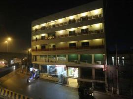 Hotel Multan Continental，位于木尔坦的酒店