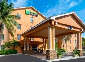 Holiday Inn Express Hotel & Suites Bonita Springs/Naples, an IHG Hotel