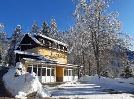 Rooms Barovc by the Lake Jasna, hotell i Kranjska Gora