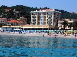 Lido Resort, apartament a Finale Ligure