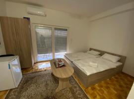 Apartmani Hadžić, hotel di Živinice