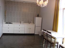 Vacation House, hotel em Truskavets