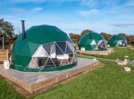 Brynteg Glamping, alojamiento con cocina en Llanallgo