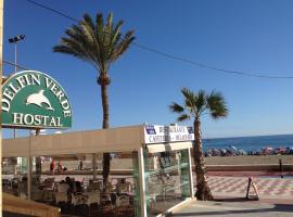 Hostal Delfin Verde, hotel u gradu 'Almeira'