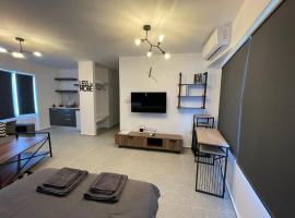 Mr. Studio in Ortakoy , North Nicosia + wifi + netflix, hotel v mestu Lefkosa Turk