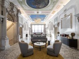 Radisson Collection Hotel, Palazzo Nani Venice: Venedik'te bir lüks otel