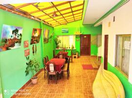 Hostal Algas Del Titicaca, khách sạn ở Copacabana