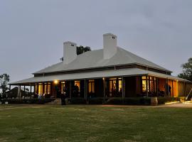 Yarrabandai Creek Homestead, farma v destinácii Ootha