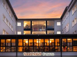 Food Hotel، فندق في نيوفيد