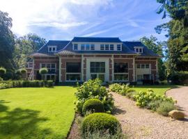 Hotel Ernst Sillem Hoeve, hotel amb piscina a Den Dolder