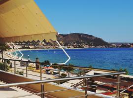 Almare (Δίκλινο Δωμάτιο), hotel en Kato Almirí