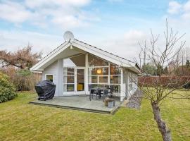 Holiday home Væggerløse CCIII，位于博托比的酒店