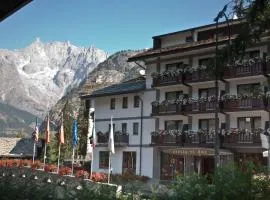 Cresta Et Duc Hotel