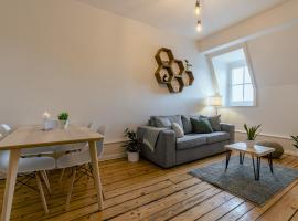 Eigene Wohnung im Stadtzentrum mit wunderschöner Dachterrasse, hotel u gradu 'Biel'