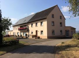 Spacious Apartment in Rodershausen with Barbecue, hotell i Rodershausen