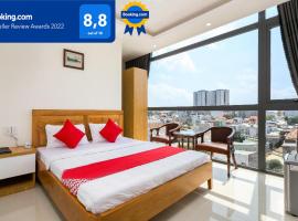 Marine Hotel & Apartment، فندق في فنغ تاو