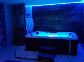 Cosy Love & Spa Love room avec spa, hammam et sauna privatif – hotel ze spa 