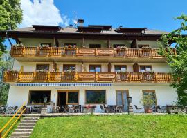 Hotel Carossa bed&breakfast, hotel u gradu Sankt Gilgen