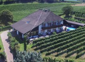 Landhaus Weingut, cottage in Cornaiano