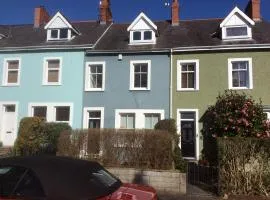 Lovely Victorian town house close to the sea.