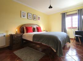 Apartamento Magnólia 80186 AL, hotel in Vila Nova de Milfontes