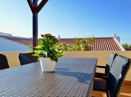 Villa ELTAEL - Rita Apartment - Pool - Beach & Golf Nearby, Hotel in Manta Rota