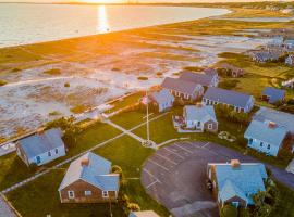 Sandbars Inn - Beachside Cottage, hotel en North Truro