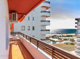 Apartamento nuevo junto a la playa vistas al mar, hotel em Punta Umbría