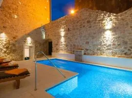 Villa Majestic with heated pool and rooftop terrace