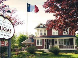 Complexe d'hébergement la Maison touristique Dugas, romantic hotel sa Caraquet