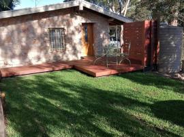 Maunder Cottage Aldinga Township, bed and breakfast v destinaci Aldinga